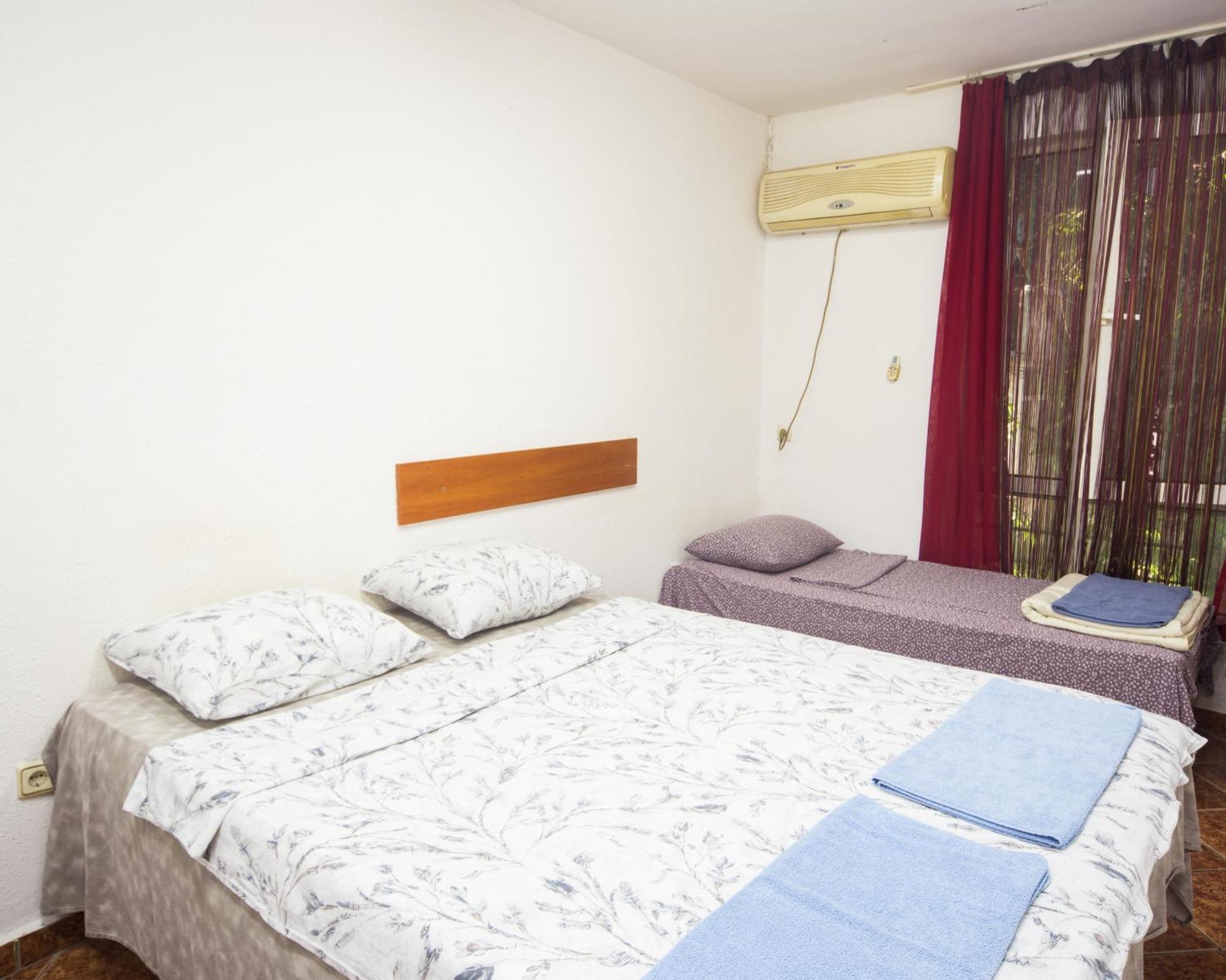 Apartamento Center - Basic Flat - 10 Min To The Beach Burgas Exterior foto