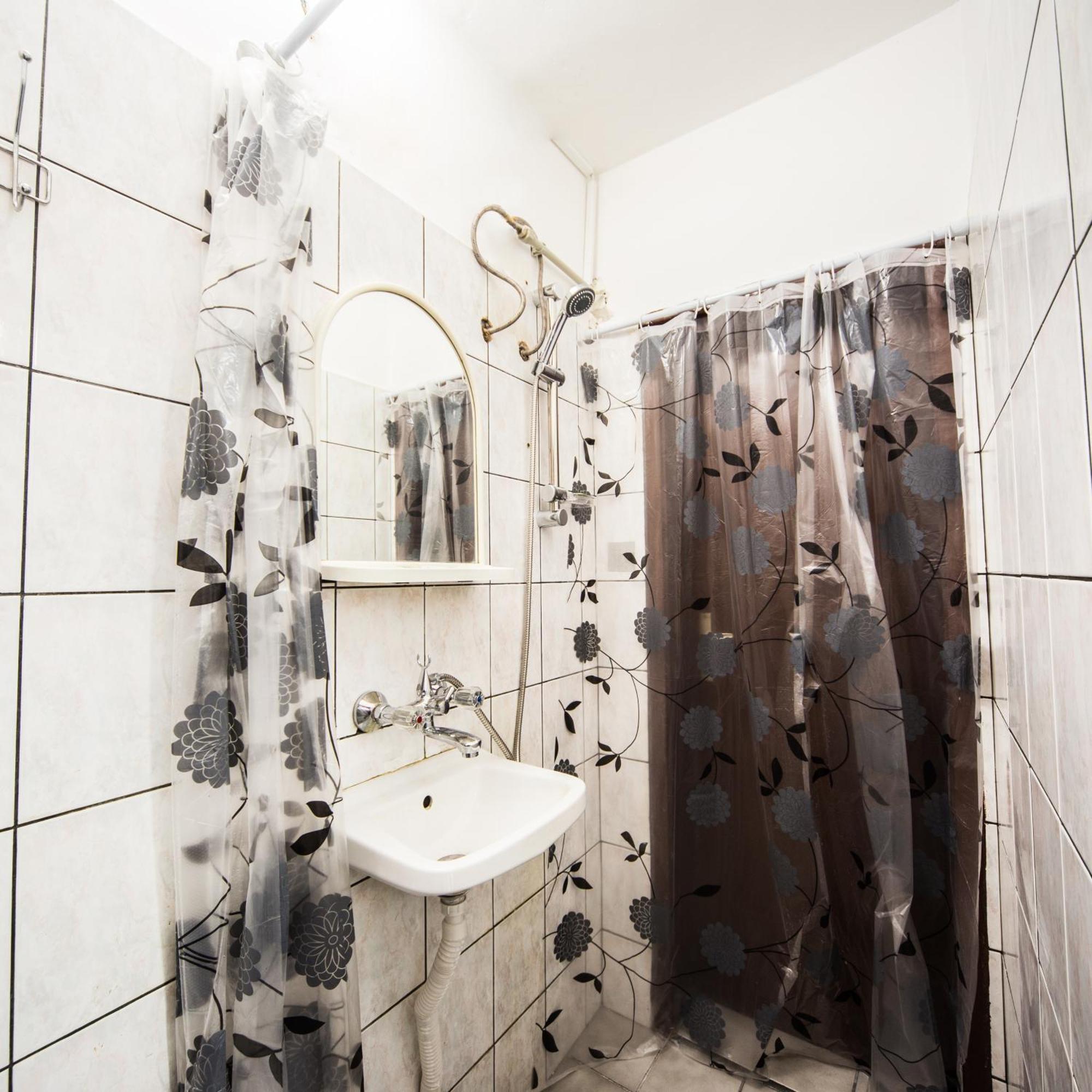 Apartamento Center - Basic Flat - 10 Min To The Beach Burgas Exterior foto